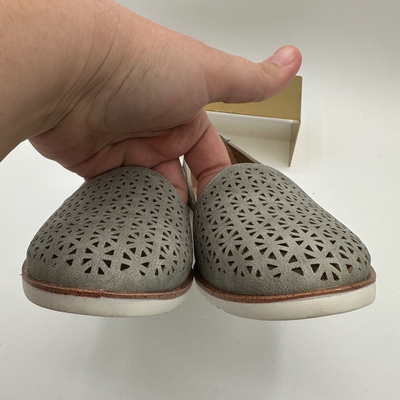 LIFESTRIDE Gray Lasor Cut Slip-On Zamora Loafer | Size 8.5 - Picture 10 of 14